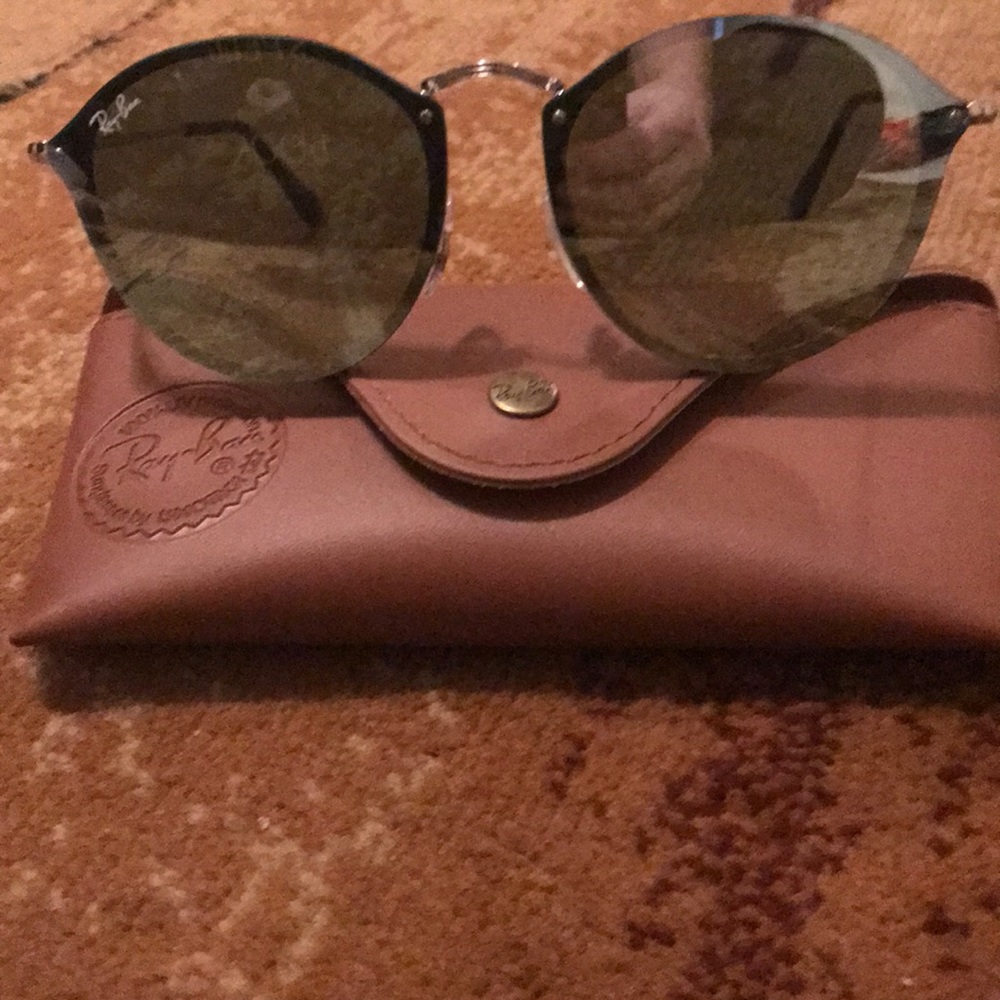 Ray-Ban Round Sunglasses Silver Frame with Green Lenses